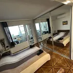 Zornitsa With Sea View And Free Parking Apartment Burgas