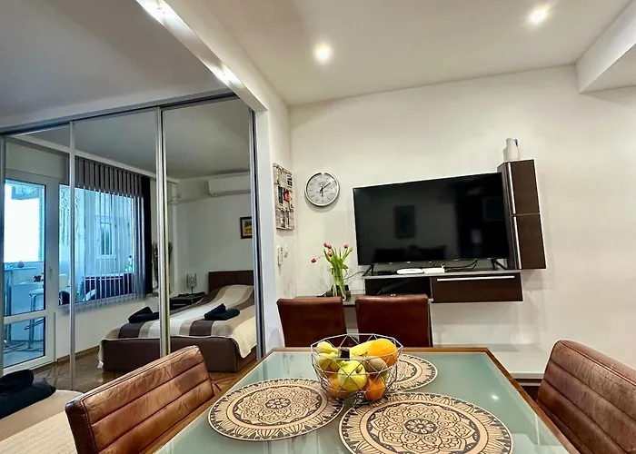Apartamento Zornitsa Studio With Sea View And Free Parking Burgas