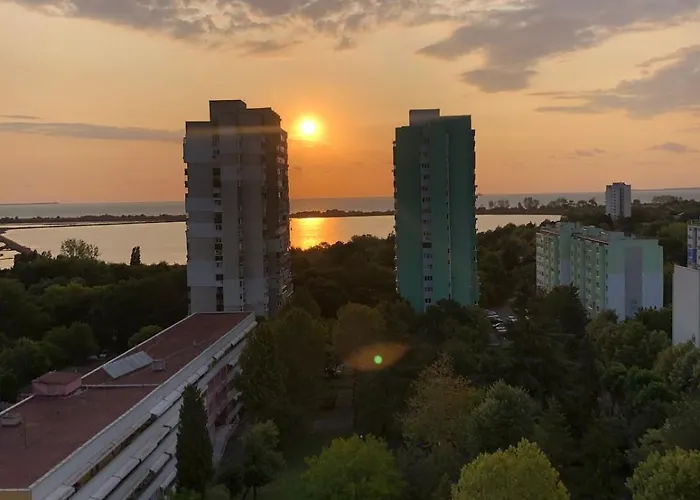 Zornitsa Studio With Sea View And Free Parking Apartmán